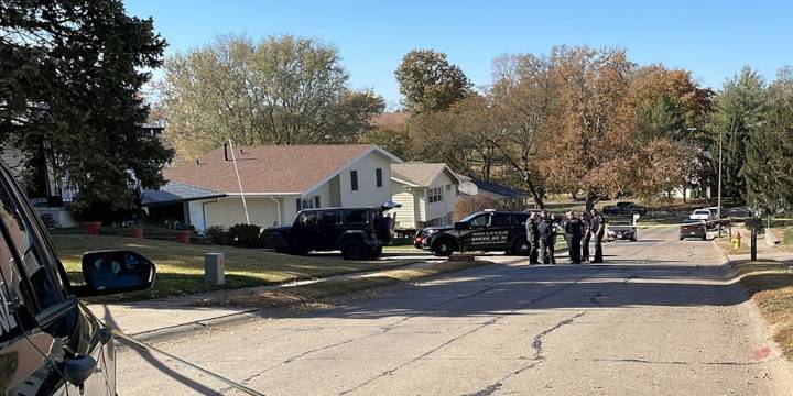 LIVE: Authorities investigate shooting in Bellevue neighborhood