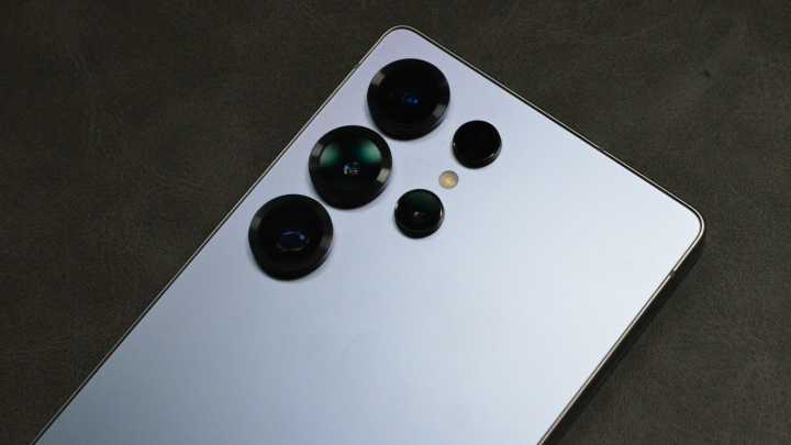 Save Up to $379 on Select Samsung Devices This Black Friday, Including the S25 Ultra