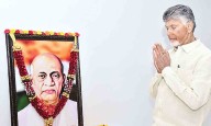 Guv, CM, Dy CM pay tributes to Patel on Ekta Diwas