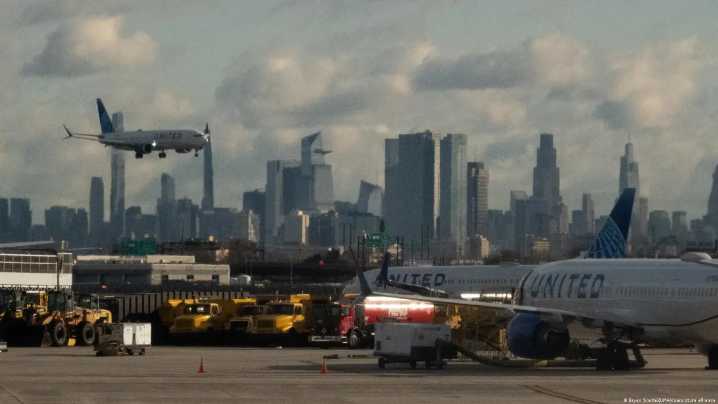 Estados Unidos anuncio operaciones normales en aeropuertos