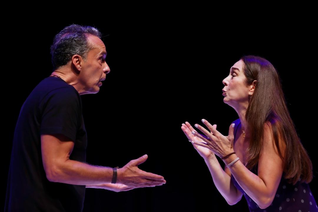 ¡Gran noticia! El aclamado espectáculo «Escenas de la vida conyugal» brindará una función gratuita el 15 de noviembre en la espectacular La Concha Acústica de Bello Monte. ¡No te lo pierdas!