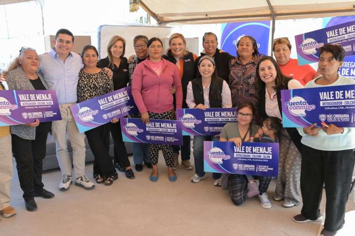 Apoya Maru Campos a madres afectadas por lluvias con vales para reponer muebles y enseres
