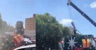 Tragedia en Brasil: Muere un trabajador cuando instalaba un árbol de navidad gigante; otro resultó herido