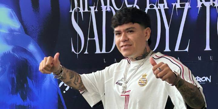 Cuánto tiempo podría pasar en prisión Junior H, cantante acusado de hacer apología del delito tras cantar El Azul