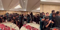 Selecciones de México y Japón celebran el pase del Tri a los dieciseisavos de final del Mundial Sub