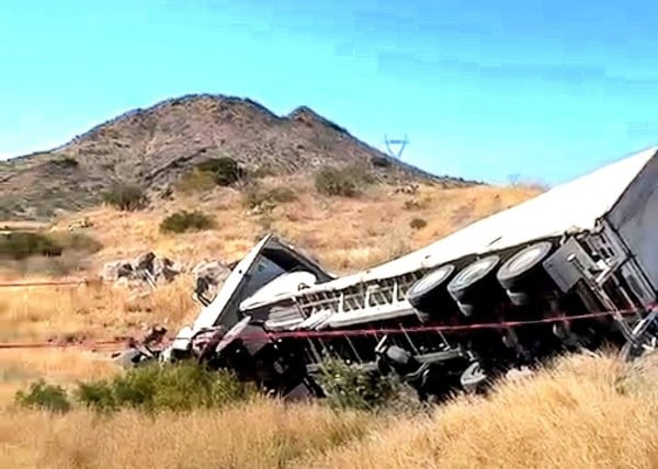 Identifican a dos de los seis migrantes fallecidos en accidente en Jiménez