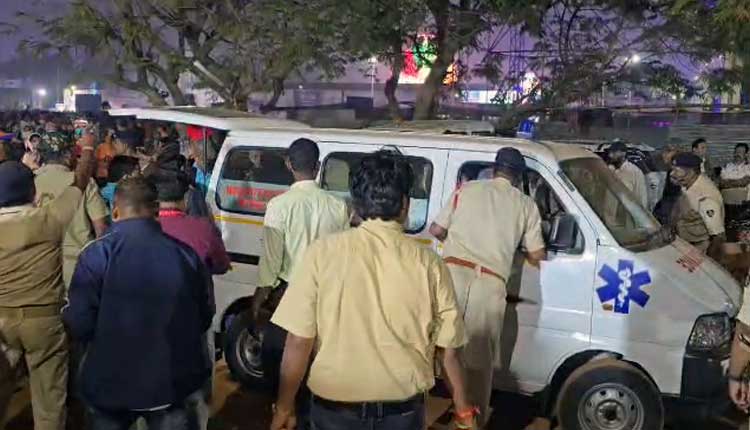 Stampede-Like Situation At Shreya Ghoshal Concert At Cuttack Baliyatra; Two Fainted