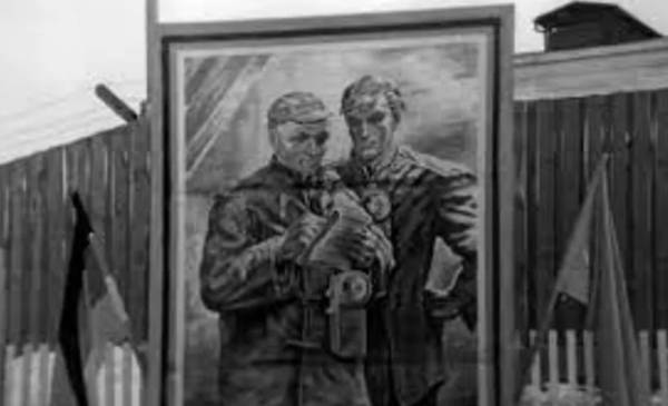 OBRAS DE ARTE EN MINA DE URANIO