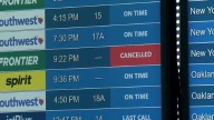 Cancelaciones de vuelos continúan en todo el sur de California en medio de la interrupción del transporte aéreo a nivel nacional