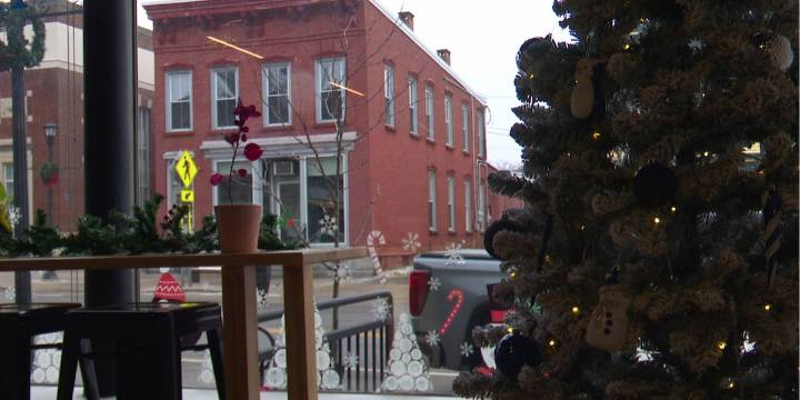 ‘Holly Jolly Canton’ encourages local shopping