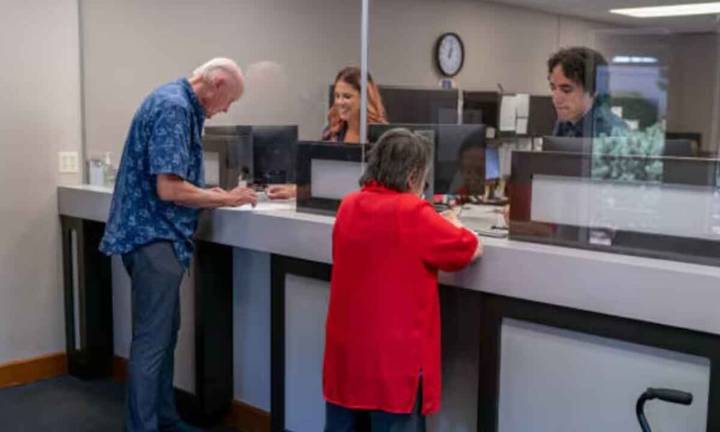 Los bancos modifican su horario de atención al público