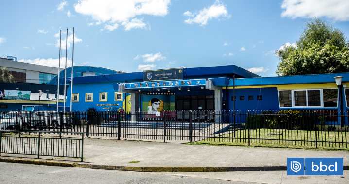 Estudiantes marchan por problemas en infraestructura de liceo de Osorno: DAEM prometió mejoras