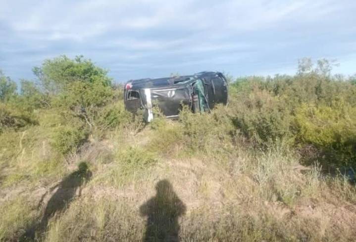 Dos heridos en un vuelco en la ruta 152