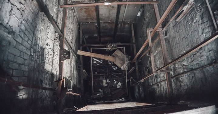 Incredible photos show control room of abandoned factory untouched for 20 years