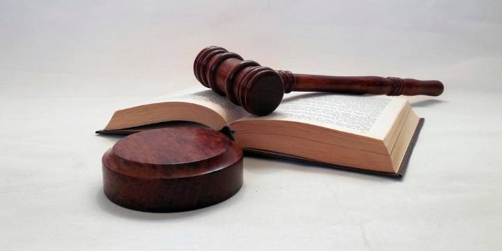 Un hijo intenta ser reconocido como heredero pero la Justicia lo rechaza: el tribunal acredita maltrato psicológico a su padre y afirma que provocó que “le tuviera miedo”