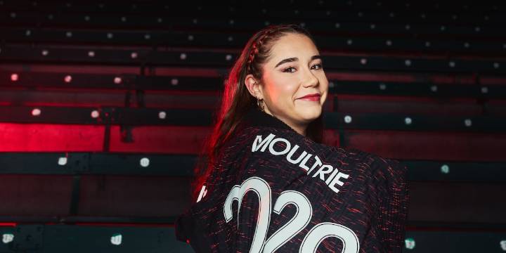 Olivia Moultrie extends contract with Portland Thorns through 2029