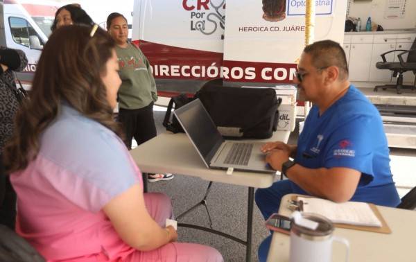 Dependencias municipales acercan trámites y apoyos a vecinos del suroriente