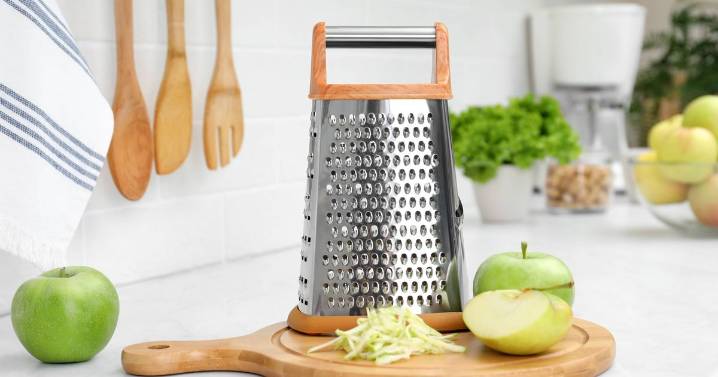 People just finding out what fourth side of grater is for