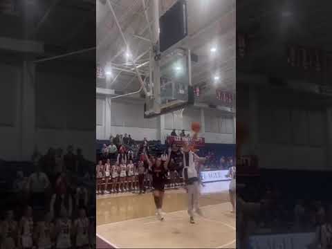 Euro step for the win 🤧 (via @thisisnottylon/TT)