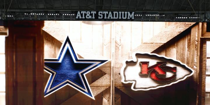 Live Game Day Blog: Chiefs head to Texas to take on Cowboys