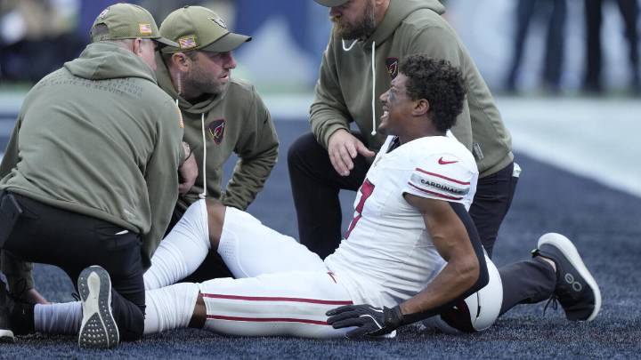 Zay Jones injury updates: Cardinals WR out for rest of season with torn Achilles