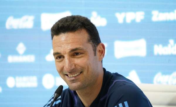 El insólito "pedido" de un hincha de Estudiantes ¡en 2013!: "Que la Selección la dirija Scaloni"