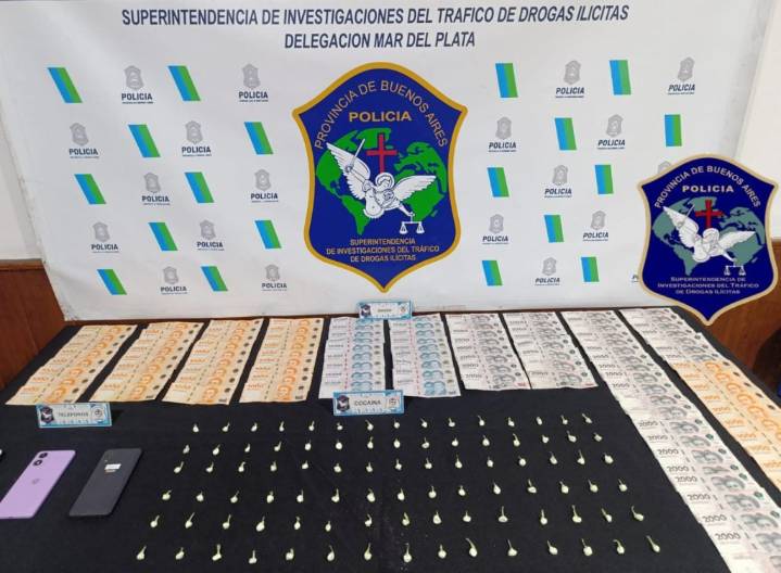 Caen tres hombres y una mujer que vendían droga en la zona de Villa Lourdes