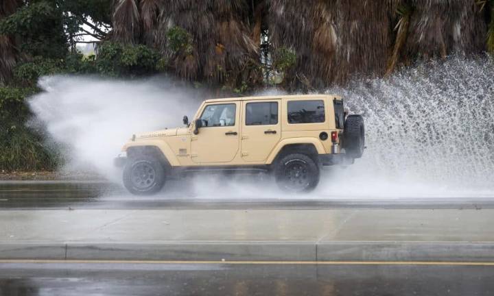 Más de 22 millones de personas bajo alerta de inundación por lluvias en sur de California