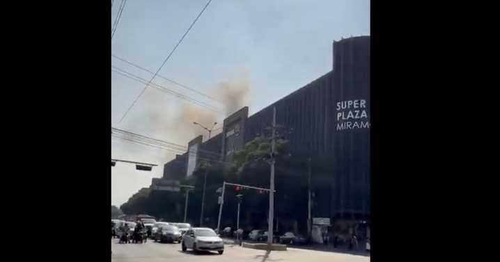 Alerta de incendio en Plaza Miramontes provoca desalojo de 500 personas; ¿qué pasó en Coyoacán?