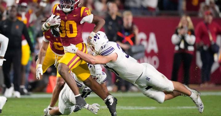 Lemon scores through air, on ground in No. 20 USC's 38