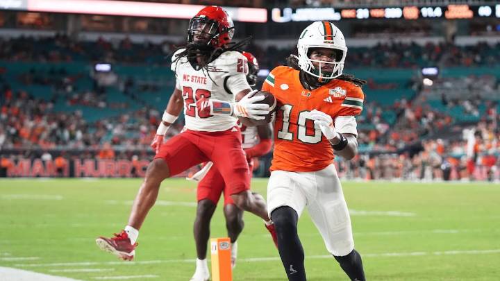 Miami moves up 2 spots to No. 13 in College Football Playoff rankings