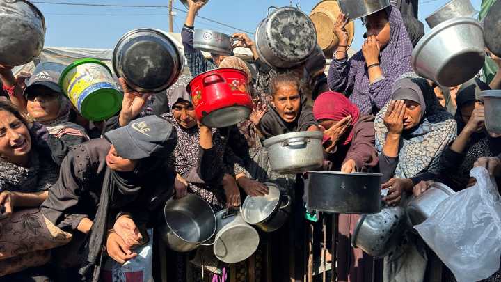 Packed soup kitchens feed Gaza as Israel blocks entry of aid trucks