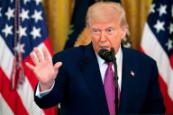 7 Democrats, 1 Independent Weak-Willed Vote With Republicans To End The Shutdown, Trump Targets Air Traffic Controllers