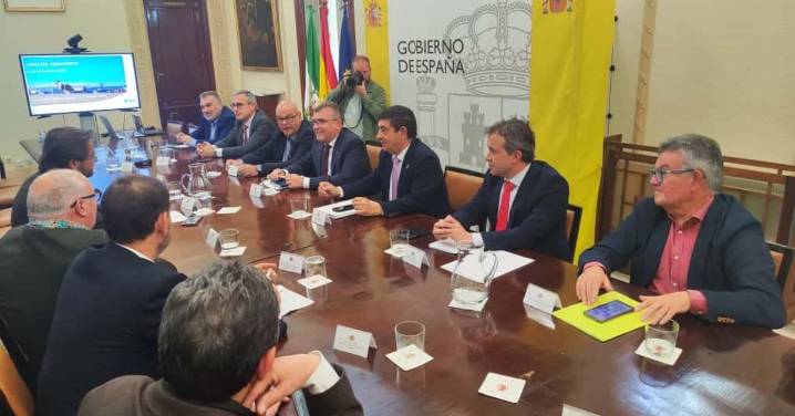 Los vuelos entre Granada, Bilbao y Ámsterdam podrían cancelarse debido a la falta de pasajeros de las conexiones