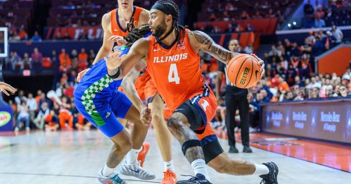 Kylan Boswell scores 31, No. 17 Illinois beats Florida Gulf Coast 113