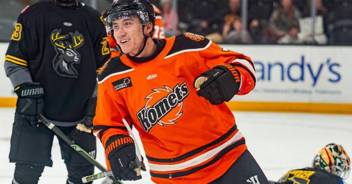 Komets leading-scorer Josh Groll riding a wave of moment to start pro career