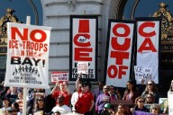 Denuncian condiciones en centro de migrantes en California