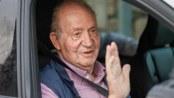 Saen as memorias de Xoan Carlos I: o distanciamento de Filipe e Sofía, a transición e o retiro en Abu Dhabi