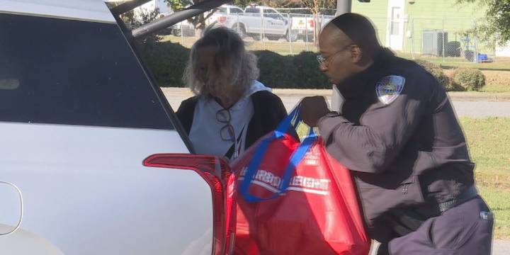 Elizabeth City food drive held as more people utilize food pantries