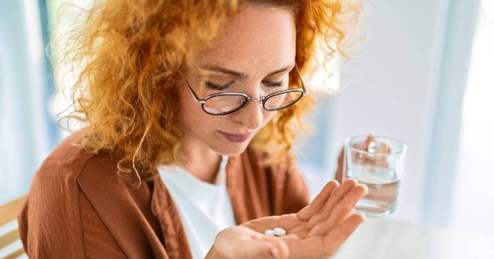 NHS issues tramadol side effect warning over 'unpleasant' symptom it can cause