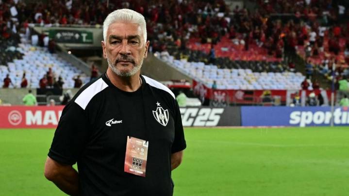 Omar De Felippe reclamó una deuda y Central Córdoba salió al cruce: "Las declaraciones generan sorpresa"