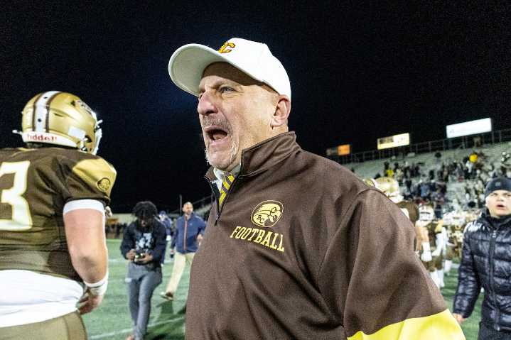 Bethlehem Catholic football rides 2nd-half rally past Central in district semifinals