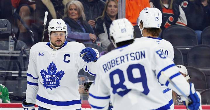 Matthews, Tavares lead Leafs past Flyers 5