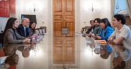 El primer cara a cara en La Moneda tras derrota electoral: ministros advierten la dificultad de traspasar el voto Parisi