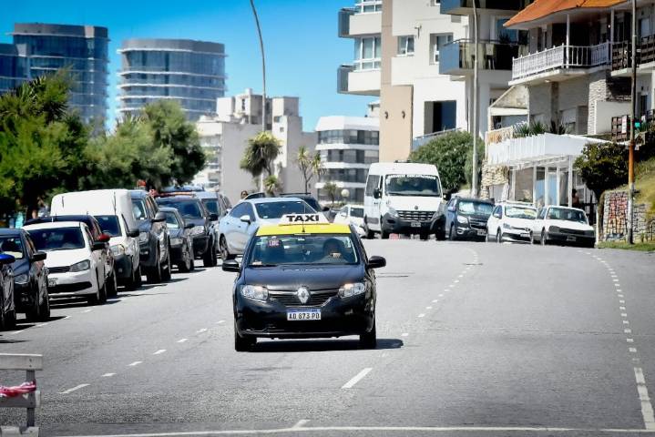 Entidades de taxi piden un aumento del 20% en la tarifa