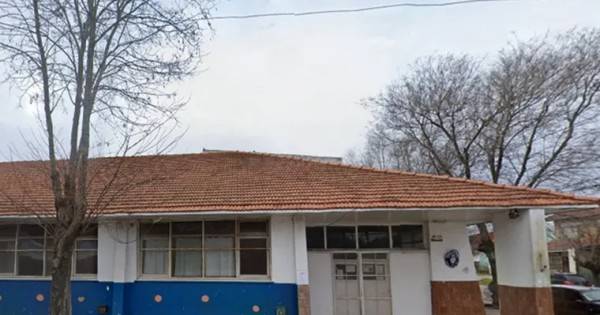 Mar del Plata: acusaron a un menor de acosar a dos compañeras y los padres, enardecidos, quemaron su casa