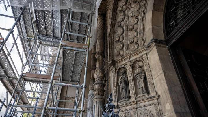 Las claves de la restauración de la portada de Santa Engracia: la principal causa del deterioro, coste y plazos