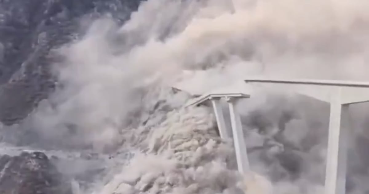 Brand New Bridge in China Collapses Months After Opening