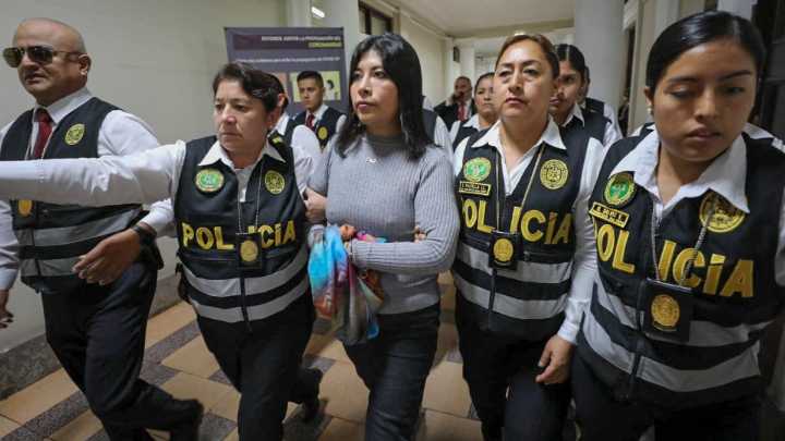 Juez supremo de Perú ordena prisión preventiva y captura internacional contra Betssy Chávez, aún protegida por el asilo en México