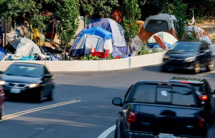 Burien voters swing progressive after debates on homelessness